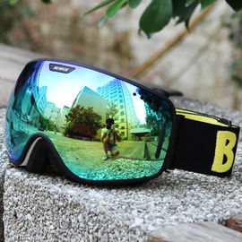 Resistencia de impacto anti duplicada en forma de corazón popular del rasguño de las gafas de la nieve proveedor