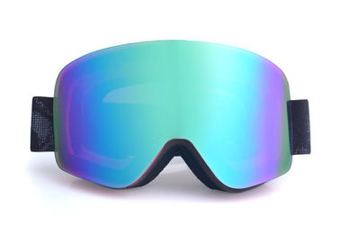 Casco magnético fuerte del esquí de las gafas del resbalón anti de alta densidad de encargo principal de la espuma compatible proveedor